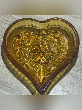 Vintage Tiara Amber Glass “Sandwich” Heart Trinket Dish